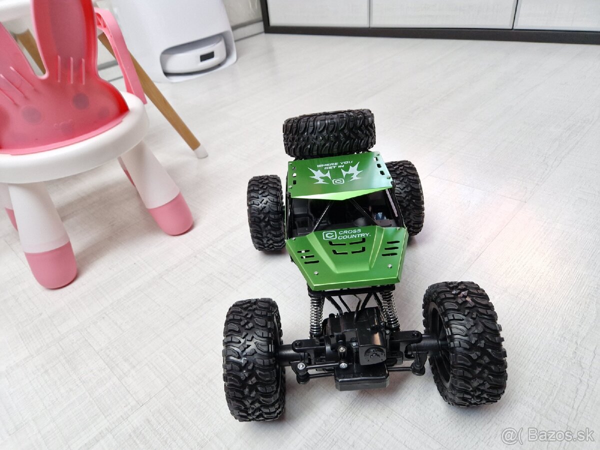 RC auto 4x4 1:8 - 5