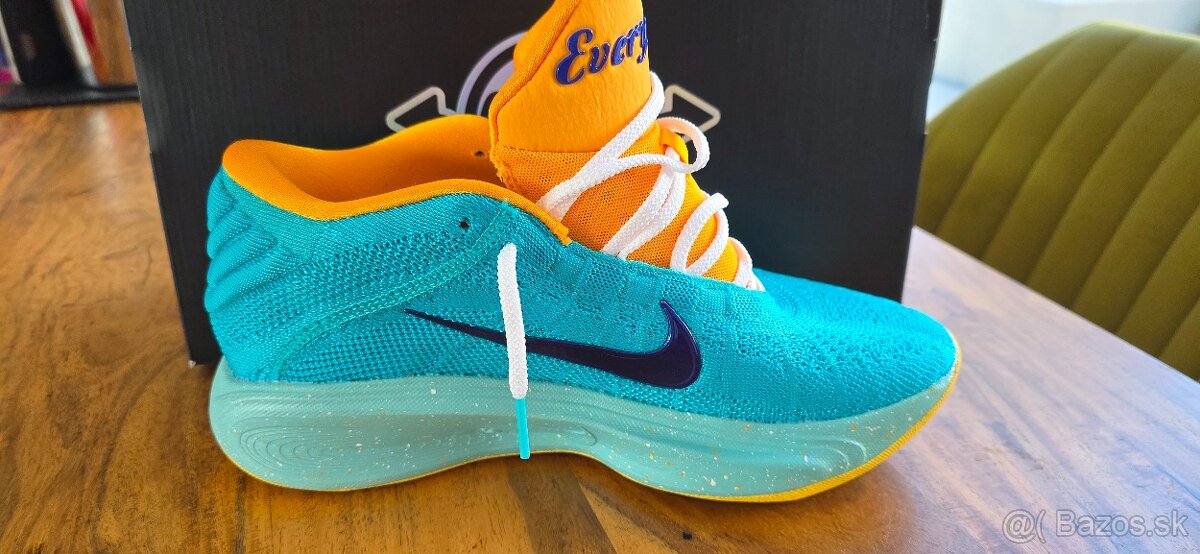 Nike G.T. HUSTLE 3 - 5