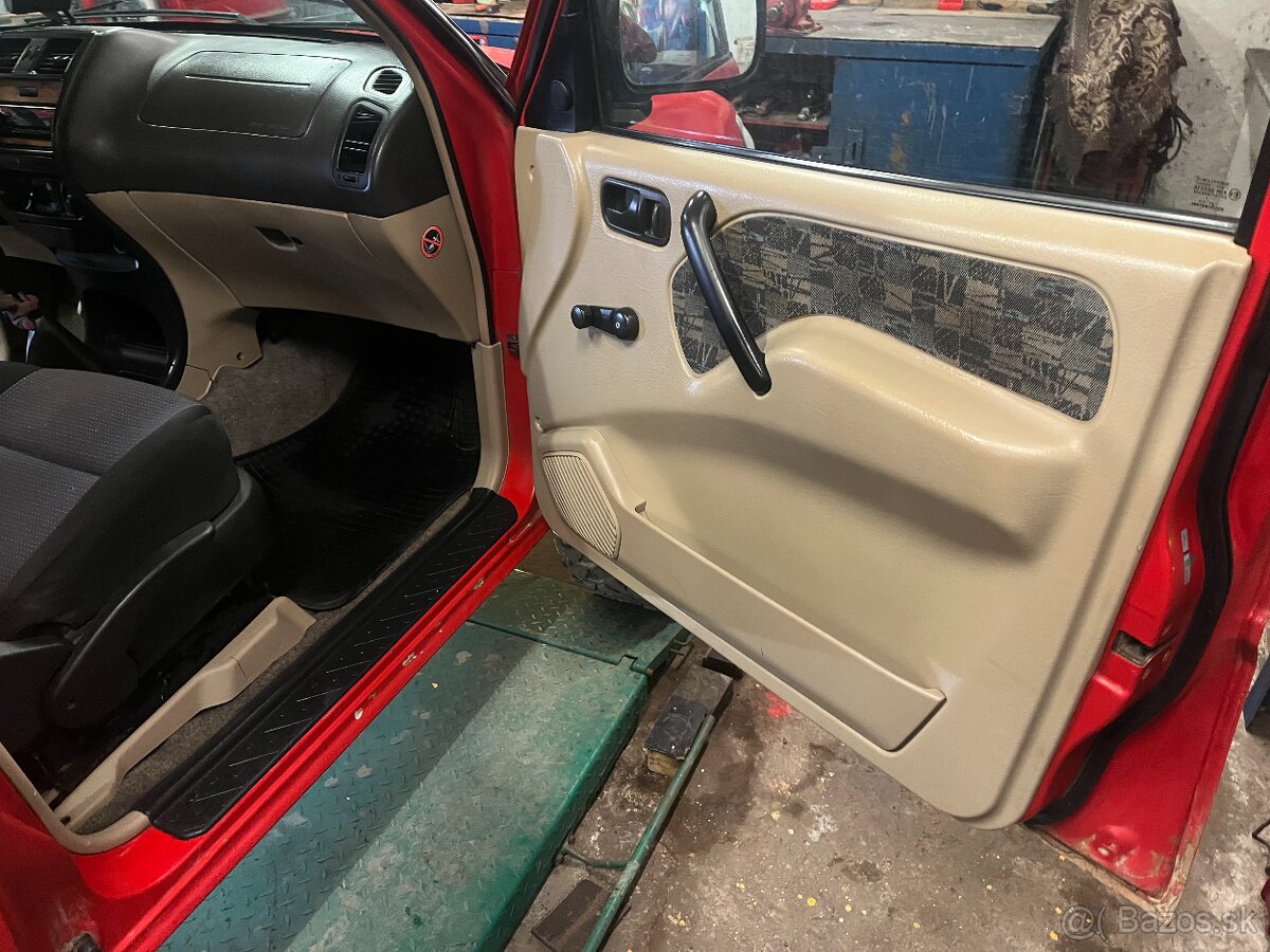 Nissan Terrano 2.7Tdi r.v-2001 - 5