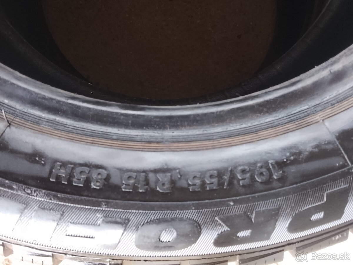 Predám zimné pneu 195/55r15. 8/9mm - 5