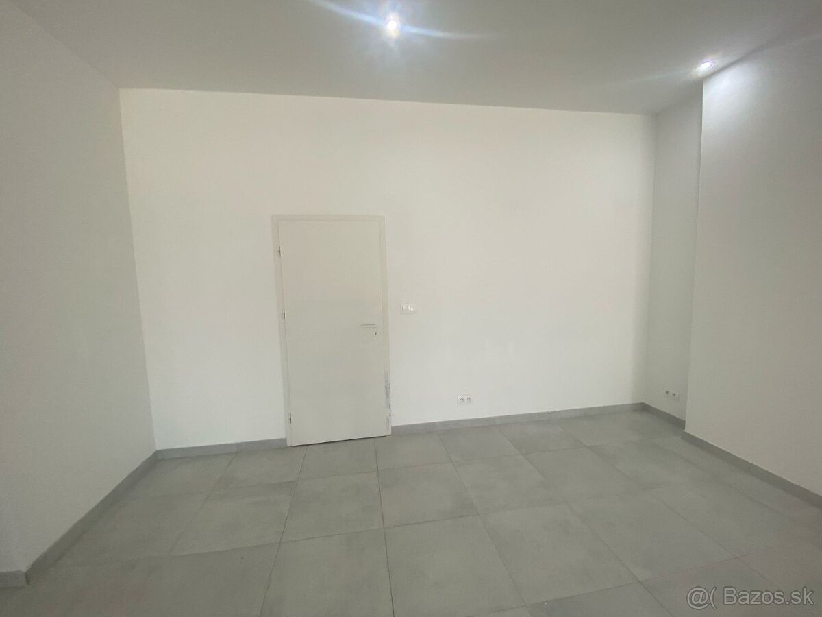 Obchodný priestor na prenájom - ul. Údernícka, Bratislava V - 5