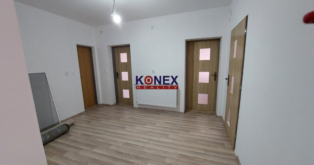 NA PREDAJ Zrekonštruovaný dom vo VEĽKÝCH KAPUŠANOCH - 5