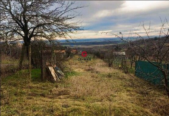 Na predaj rekreačný pozemok s chatkou - 5