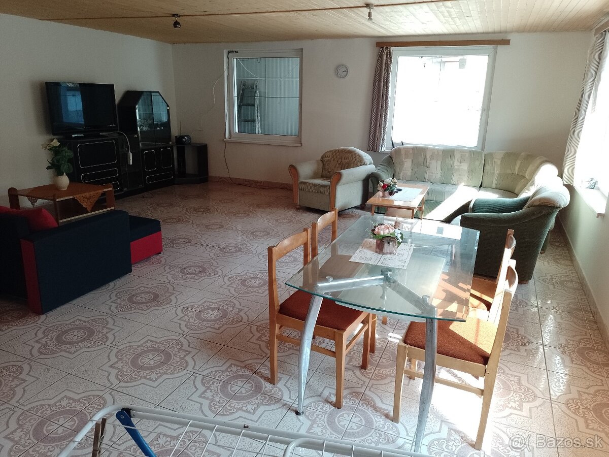 Ponúkam do prenájmu rodiny dom - 5