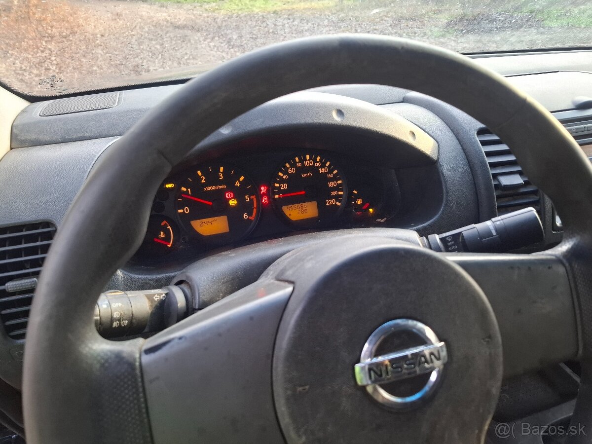 Predám Nissan Navara 2.5 dci - 5