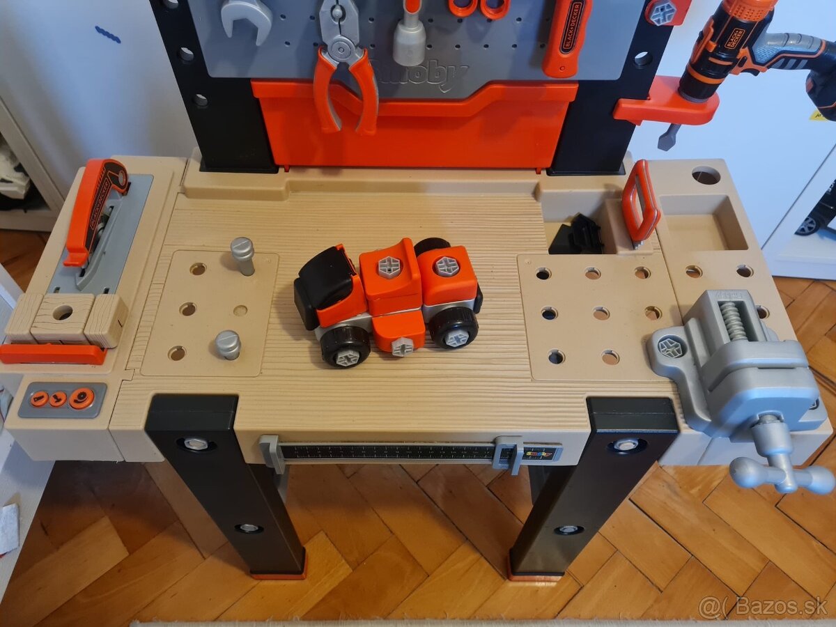 Predám detský pracovny stôl Black + Decker ako je na fotkách - 5