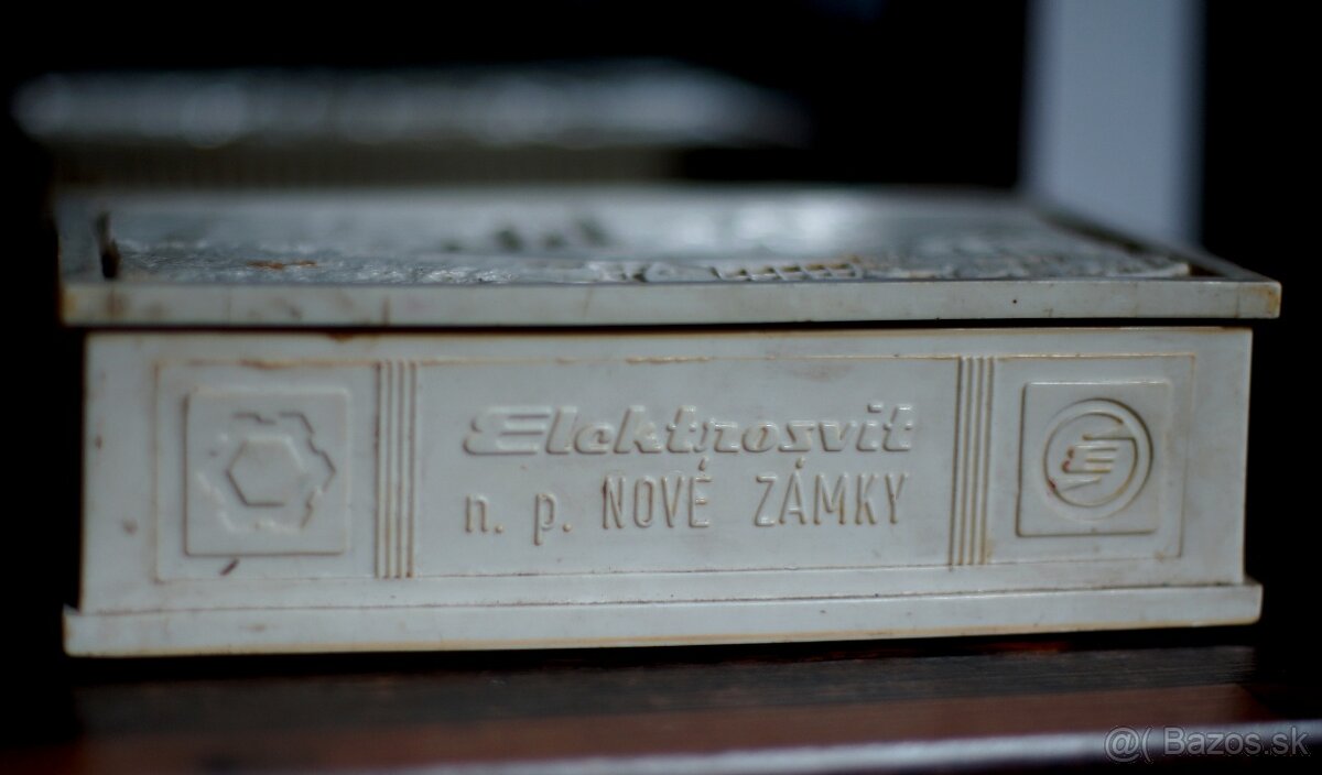 škatuľa 50 let - 5