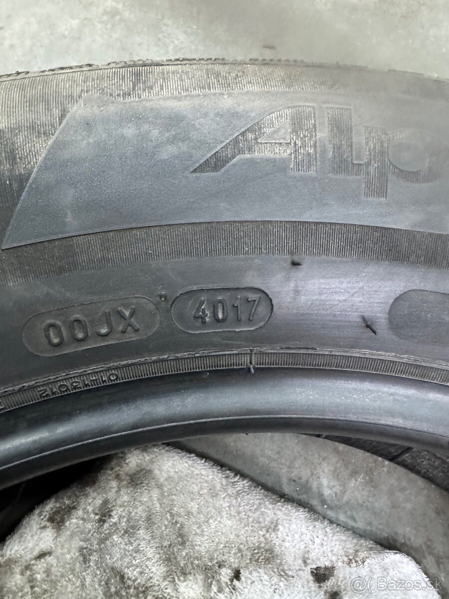 Michelin alpine 5 215/65 R17 - 5