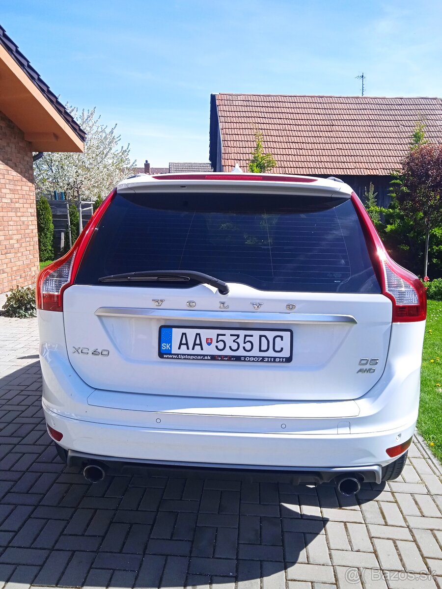 Predám Volvo XC60 R-design - 5