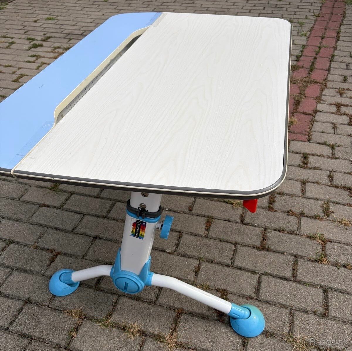 Rastuci detsky pisaci stol - 5