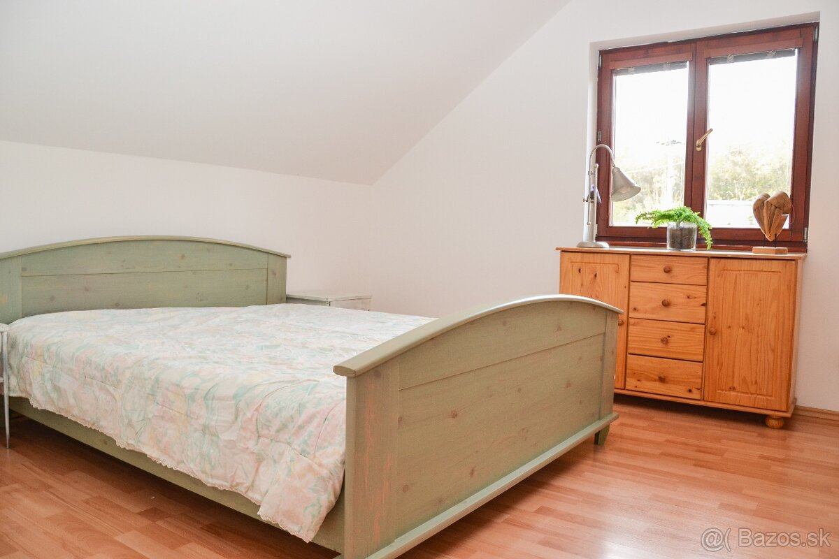 Chata + stavebné pozemky pri Vinianskom jazere, obec Vinné. - 5