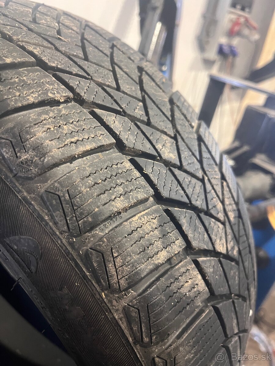 Zimne pneu 205/50r17 - 5