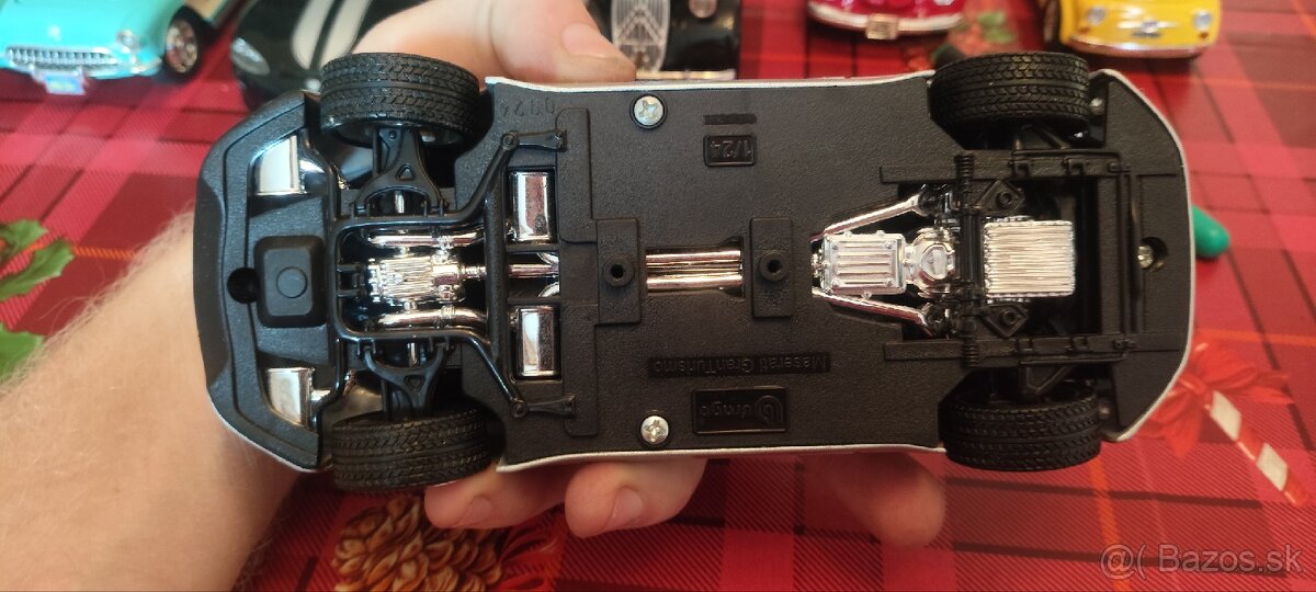 1/24 burago welly - 5