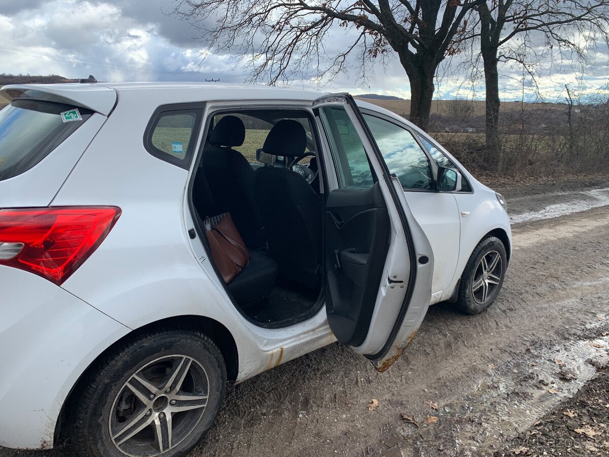 Predam Hyundai ix20 - 5