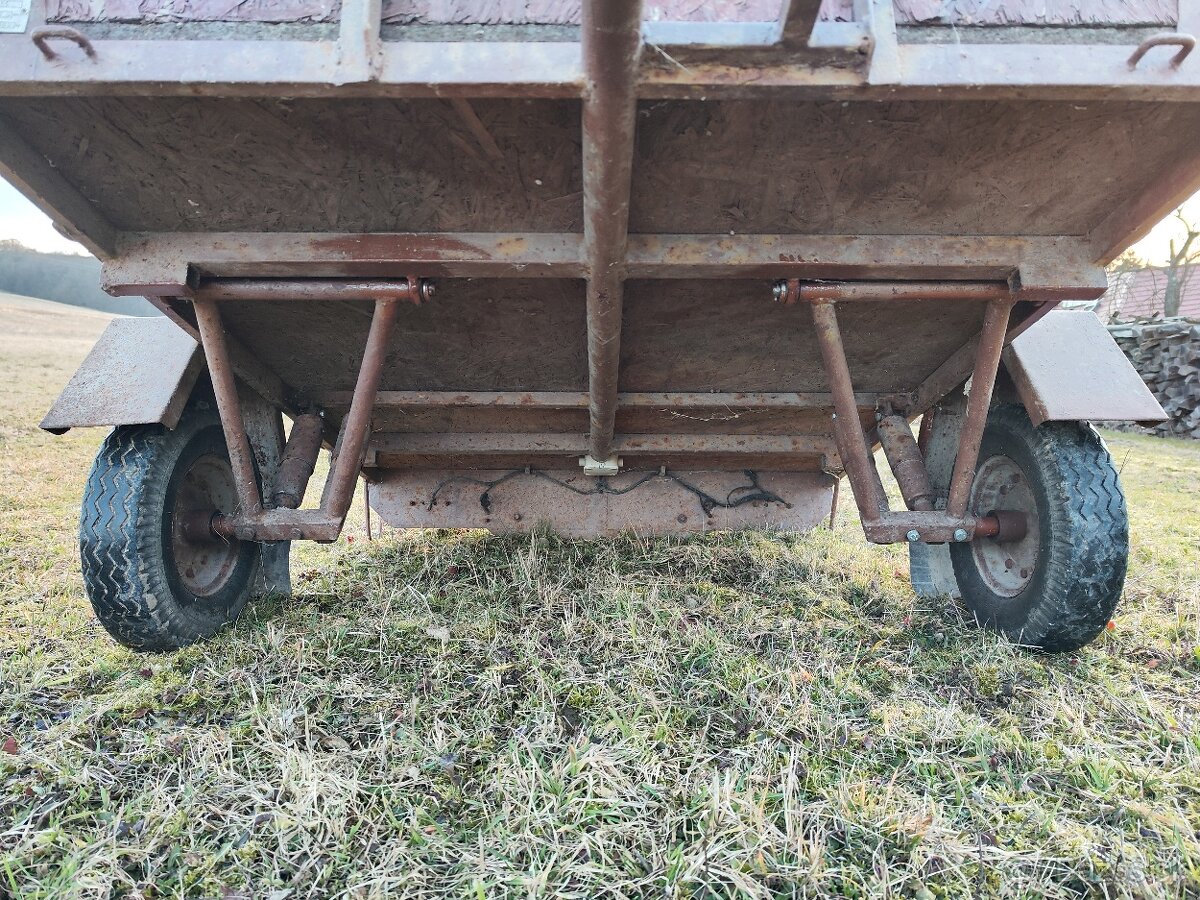 Prívesný vozík - 5