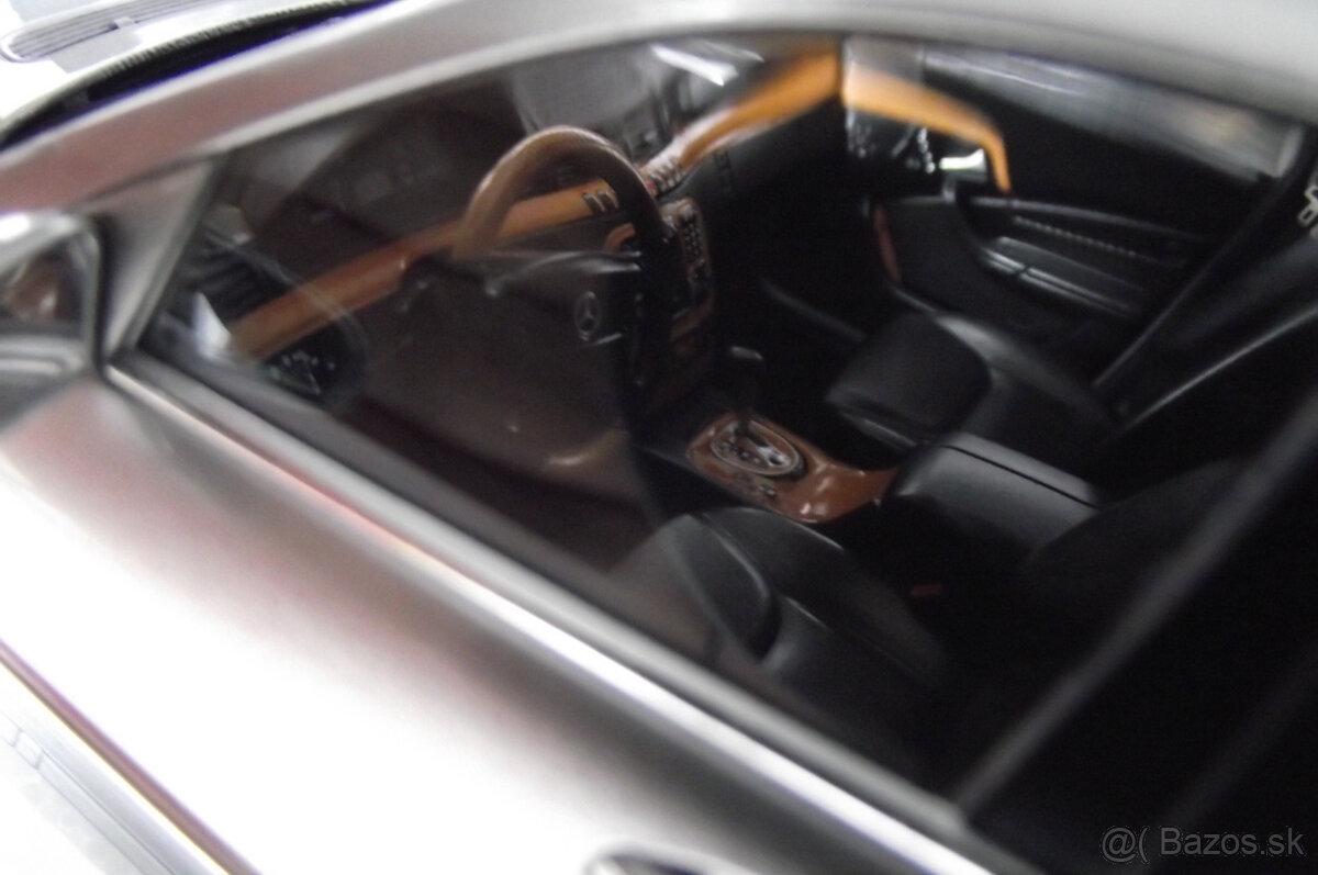 1:18 Mercedes W220 - 5