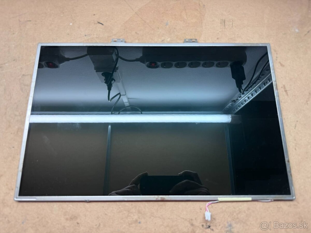 Predám obrazovku do notebooku 17" LED display 30pin CCFL - 5