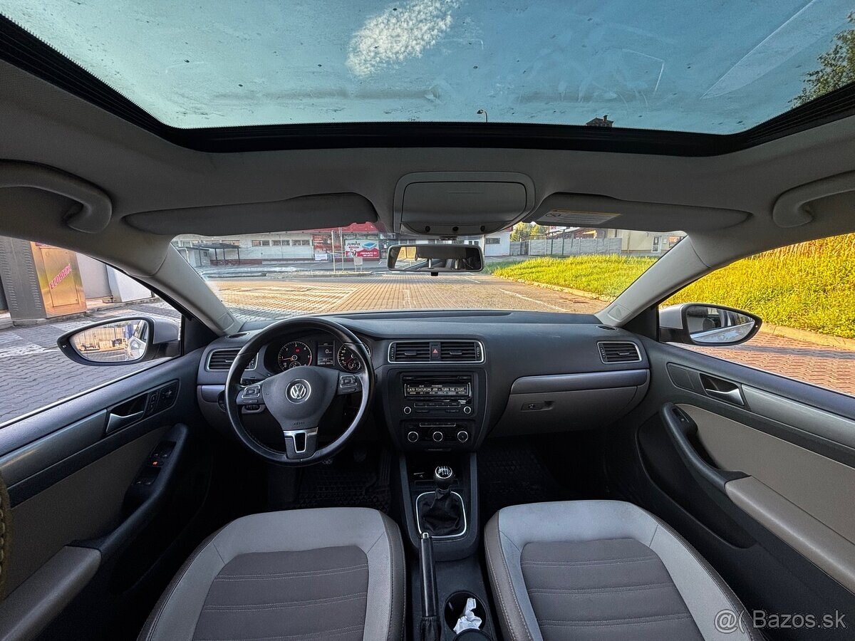 VW Jetta 2.0Tdi 103kw 2011 - 5
