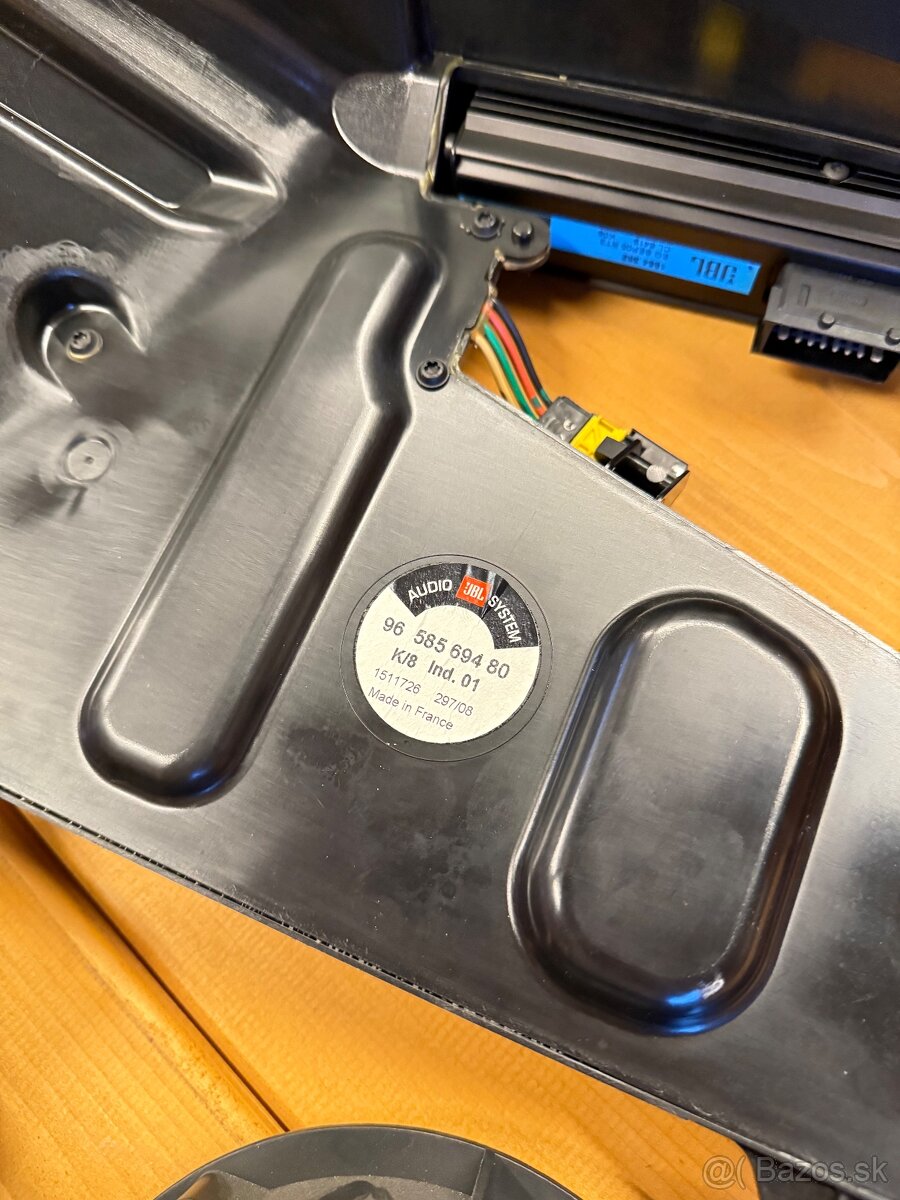Predám komplet repro JBL Peugeot 207 RC - 5
