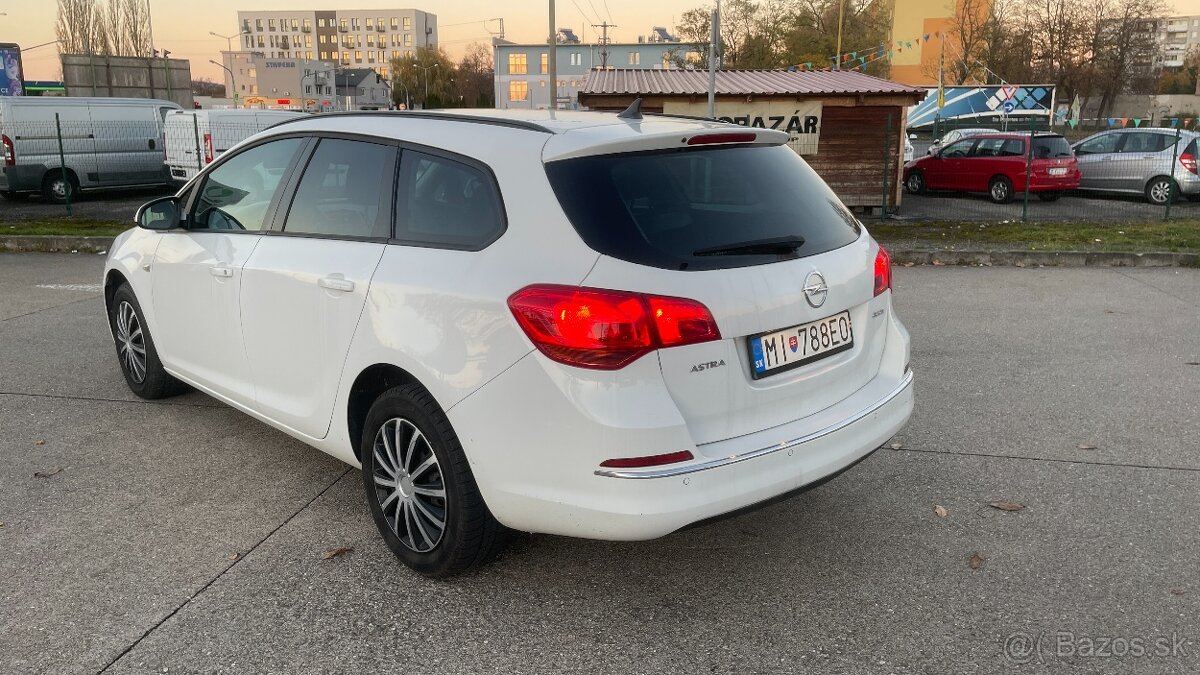 Opel Astra Caravan 1.7 81kW - 5