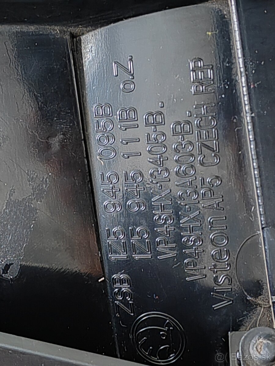 Škoda Octavia 2 zadné svetlá - 5