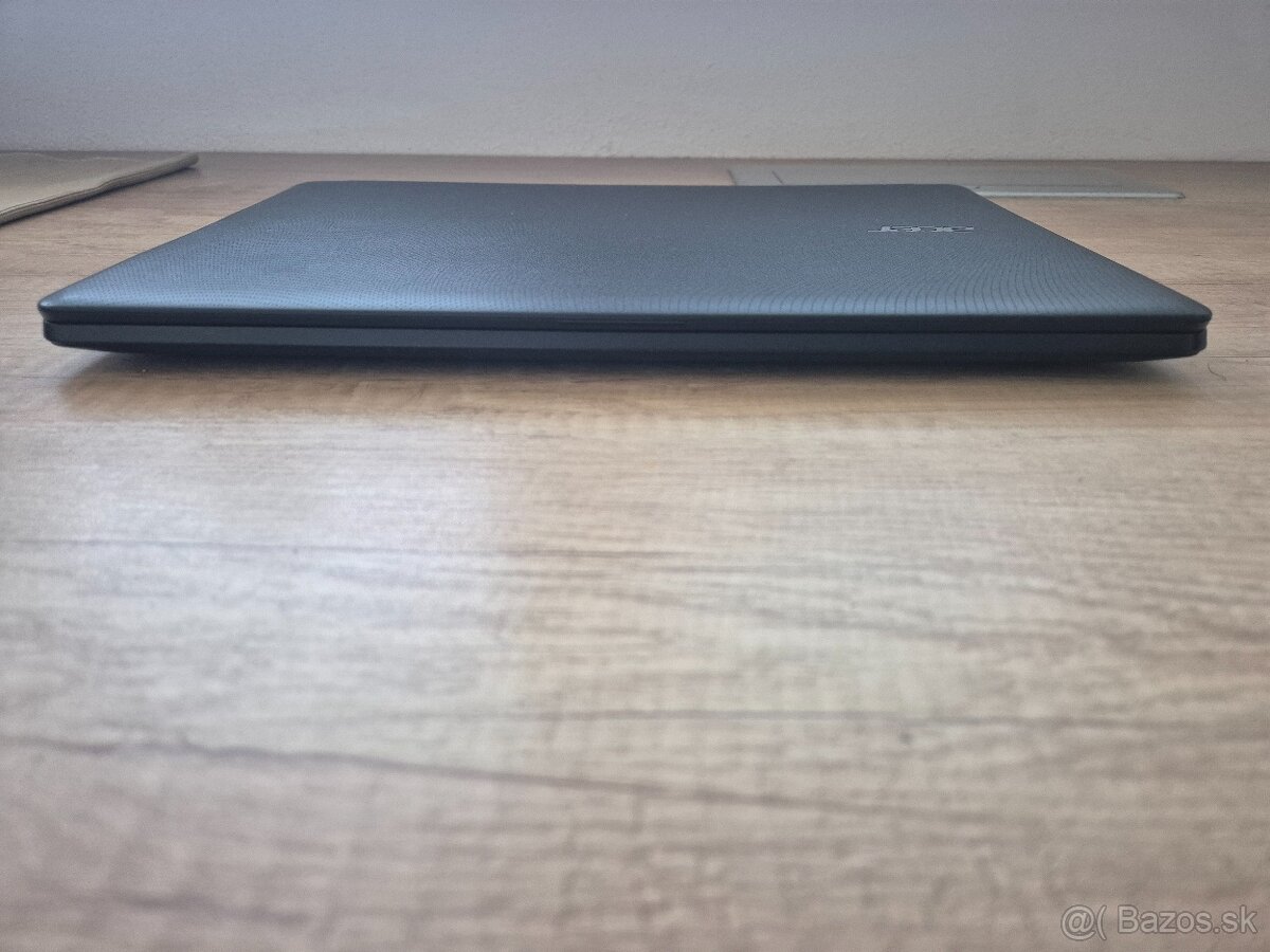 Acer ES1-311-C1FH /Intel Celeron N2840/4GB RAM/HD/240GB SSD - 5