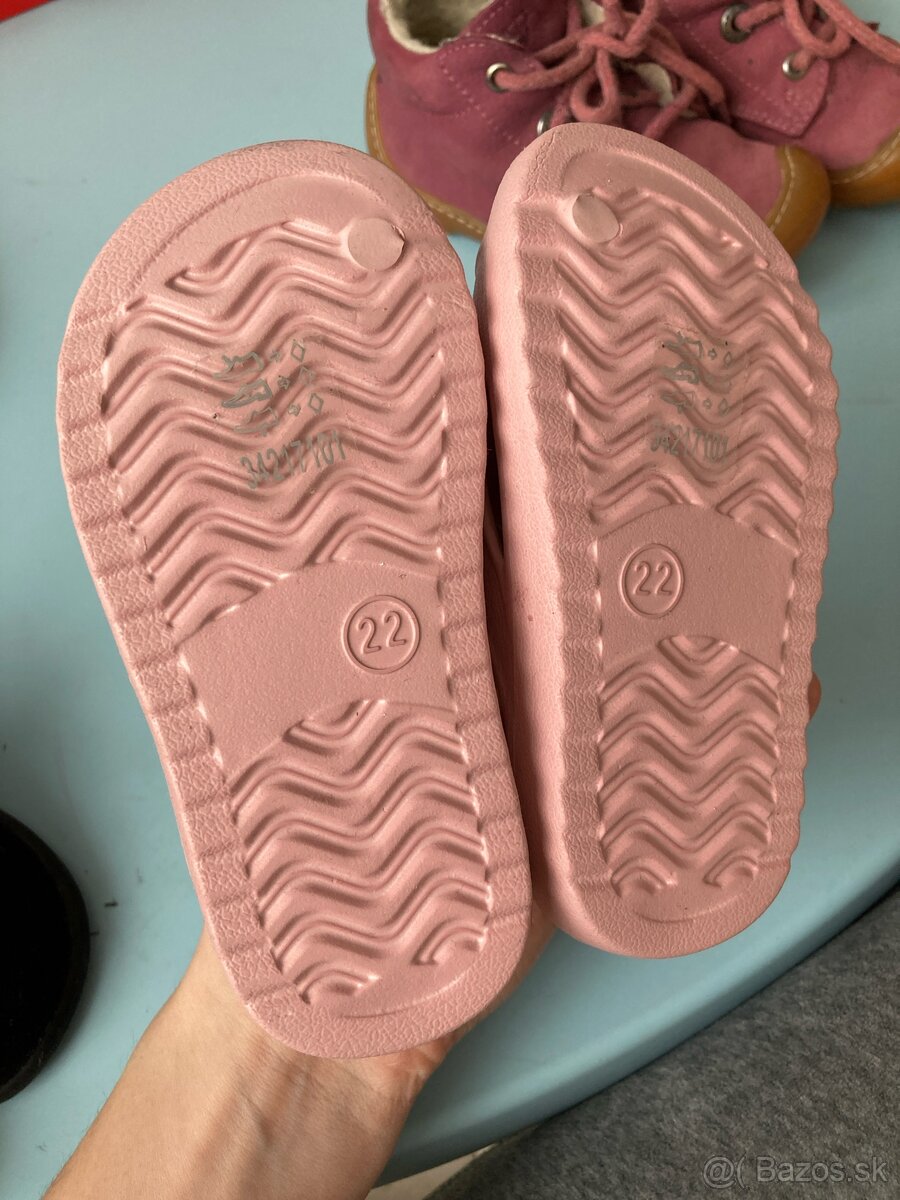 Dievčenské topánky č. 22 - 5