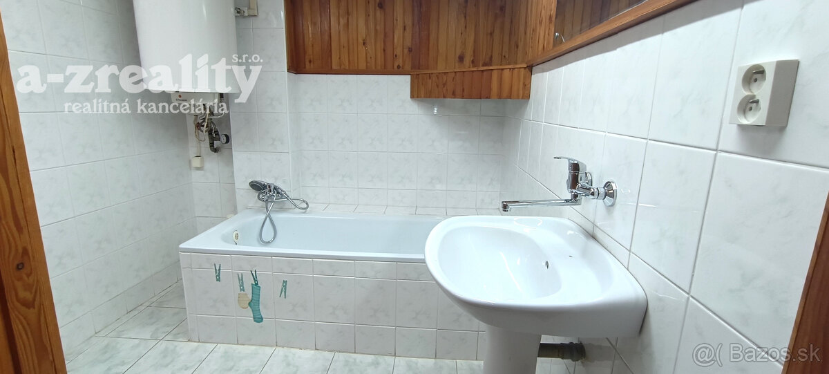 Na predaj zrekonštruovaný sedliacky dom v obci Dubník - 5