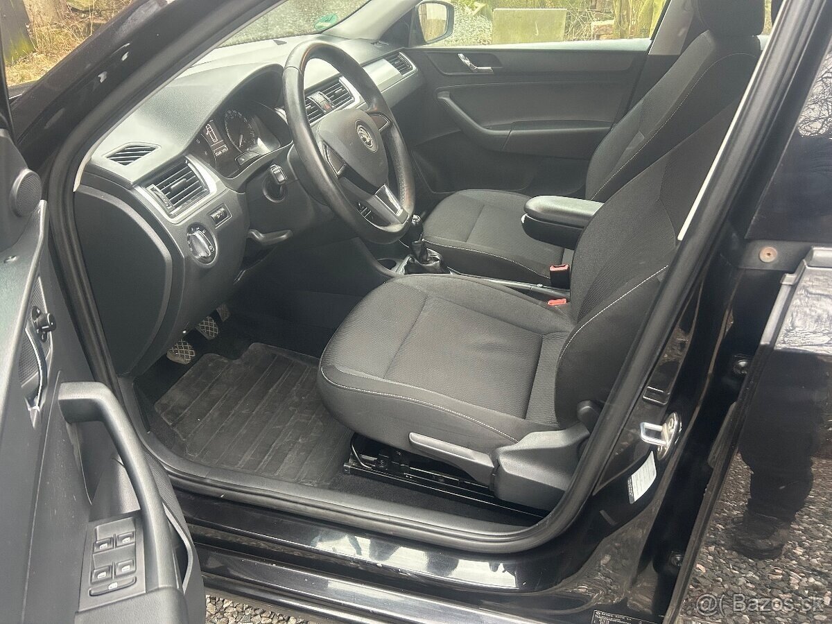 ŠKODA RAPID SPACEBACK 1.2TSI 63KW R.11/2013 - 5