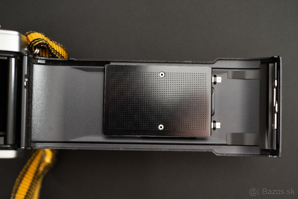 Nikon FG + Nikon Series E 35/2.5 - 5