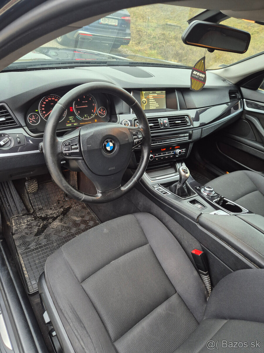 BMW F11 520D - 5