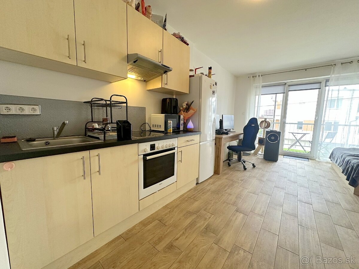 Predaj 38 m2 garsónka s terasou 5,81 m2, Hegyeshalom - 5