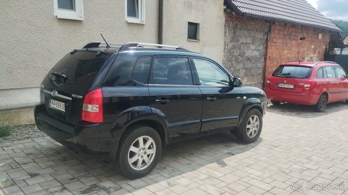 Hyundai Tucson 2.0 104kw benzín 4x4 - 5