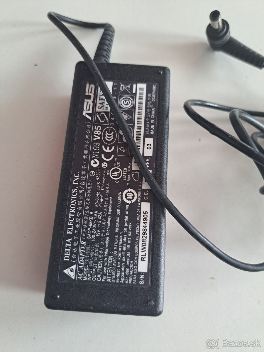 Zdroje adaptéry na notebooky jeden kus 10€ - 5