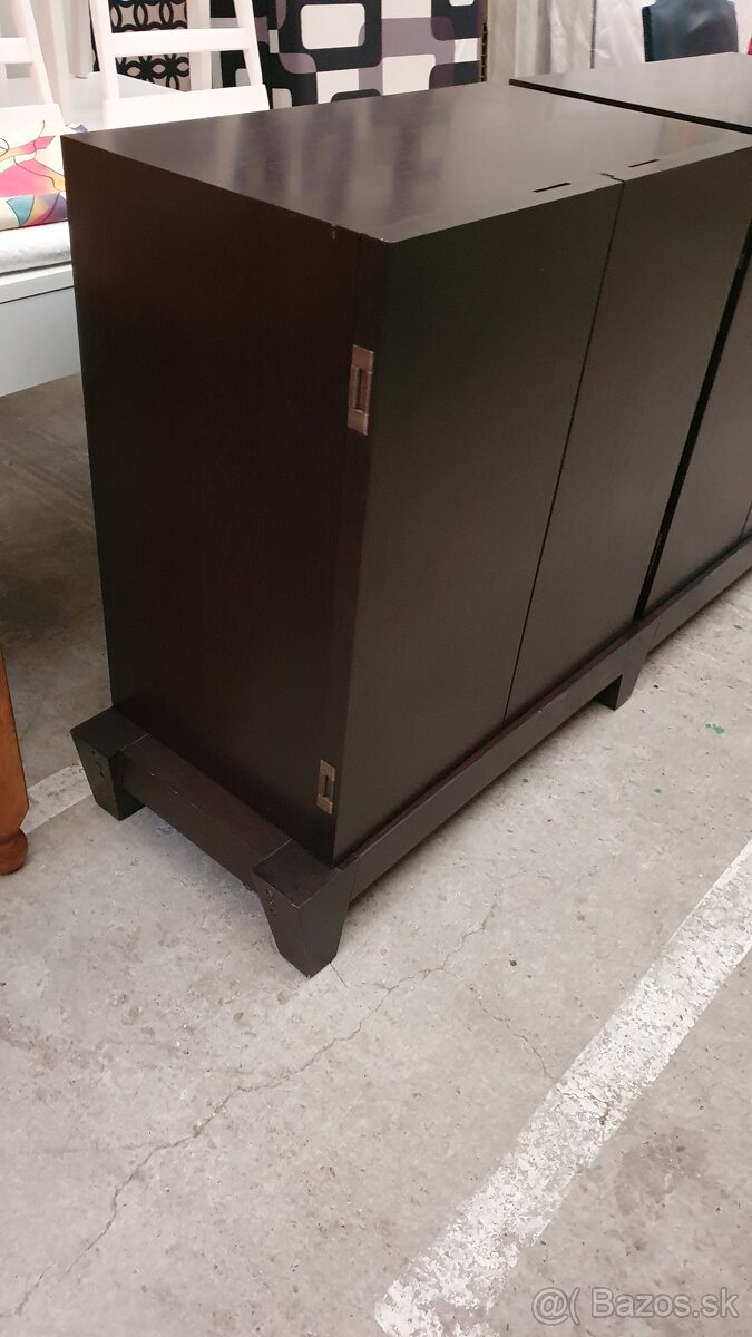 Komody 2 ks na drevenom podstavci,ZĽACNENÉ - 5