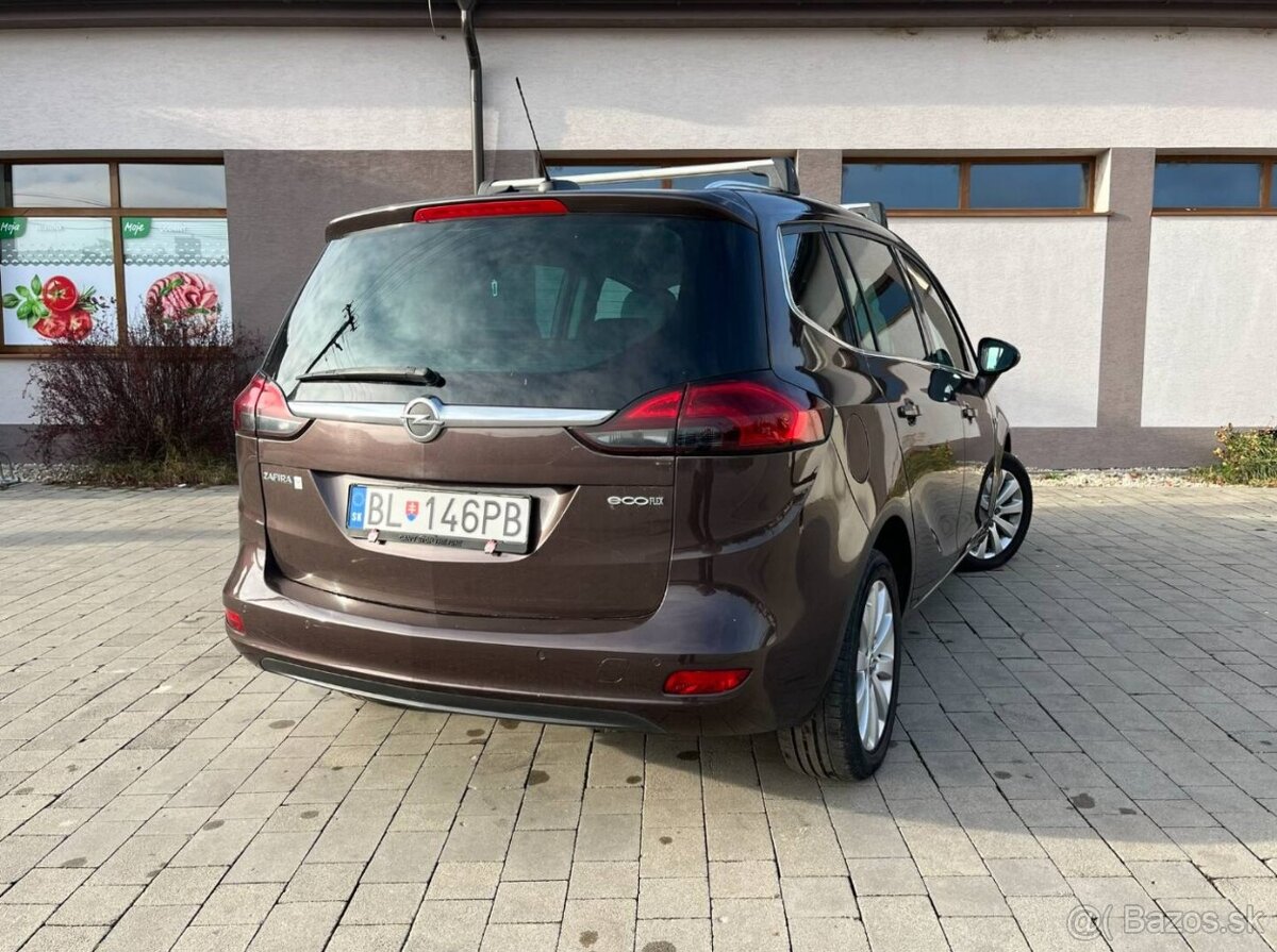 Opel Zafira Tourer 1.4 benzín + LPG - 5