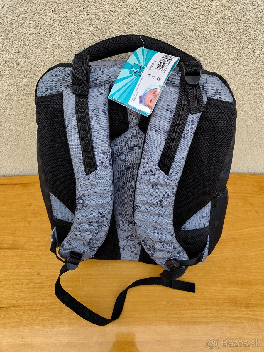 Školská aktovka s peračníkom - 5