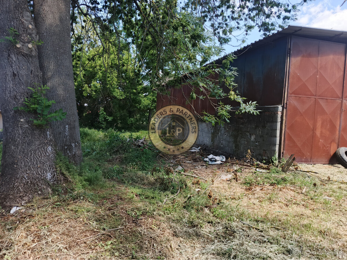 Pozemok na výstavbu RD v obci Čeľadice 3486m2 - 5