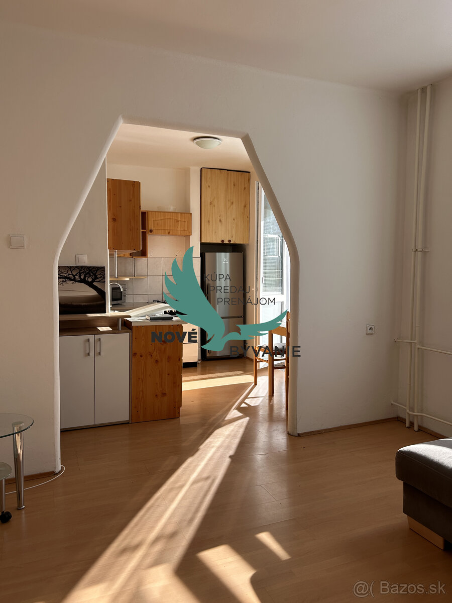 Prenájom - 2 izbový byt vo Valaskej - 5