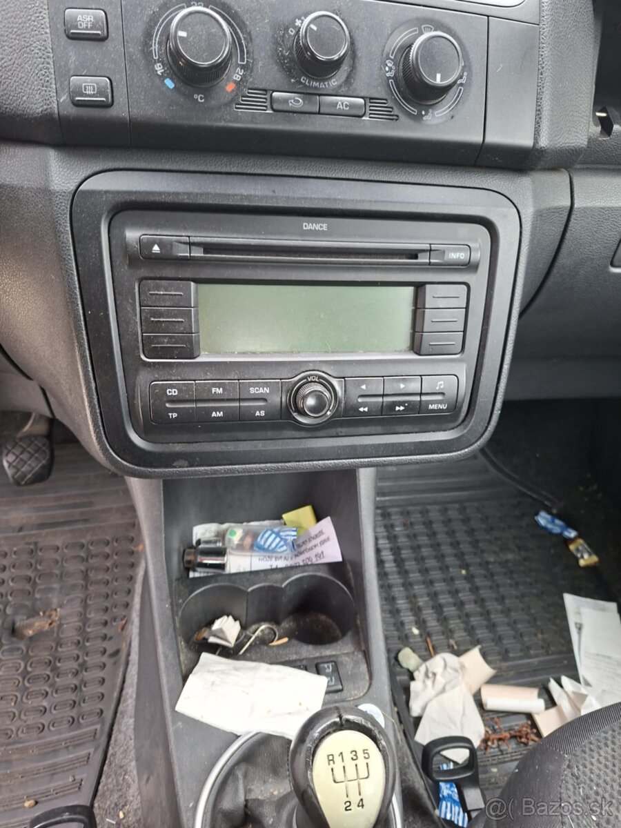 Rozpredam škoda Fabia II Combi 1.4 63kw BXW - 5