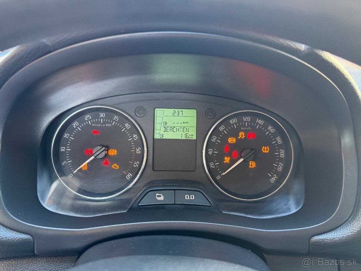 ŠKODA ROOMSTER 1.6 TDI - 5