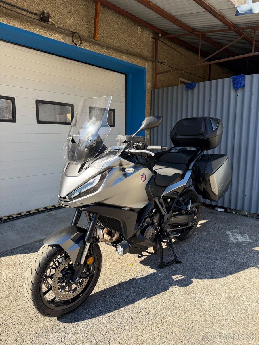Honda NT 1100 Manual - 5