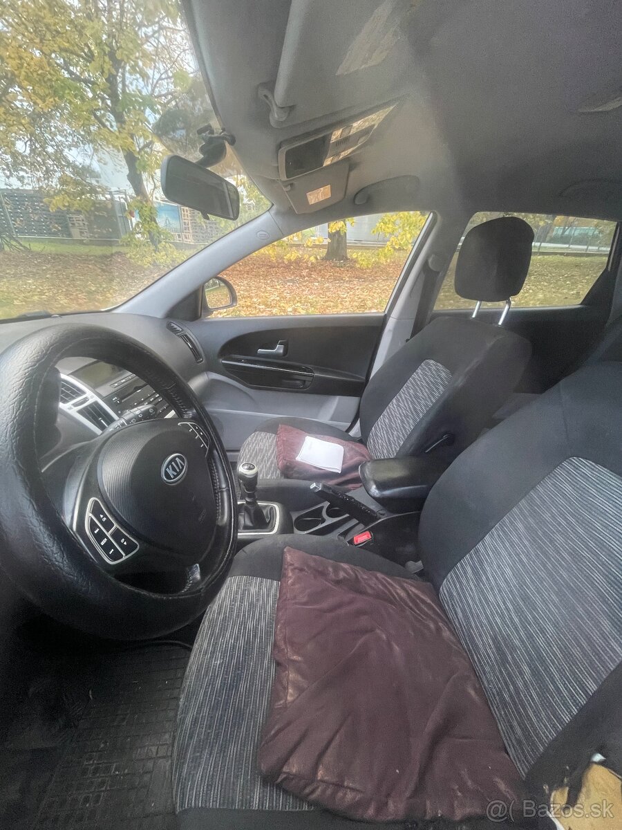 Kia cee’d 1.4 petrol 2008 - 5