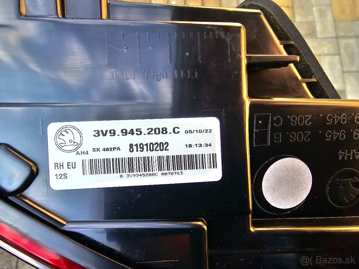 Zadne led svetlo škoda supeb 3 combi - 5