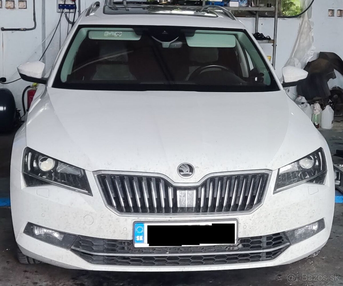 Skoda Superb 2.0 TSi 206kW Combi 4x4 Laurin Klement - 5