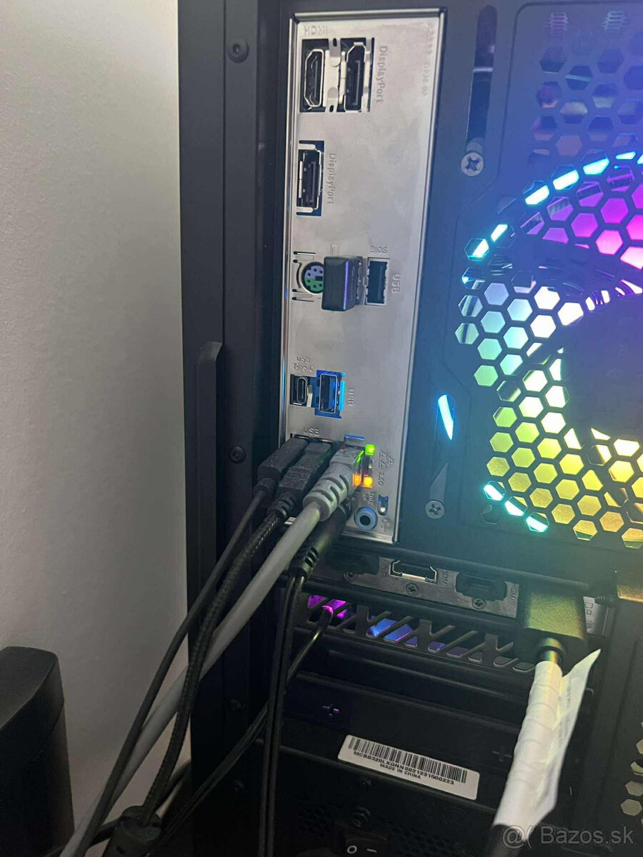 Predám stolný PC - 5