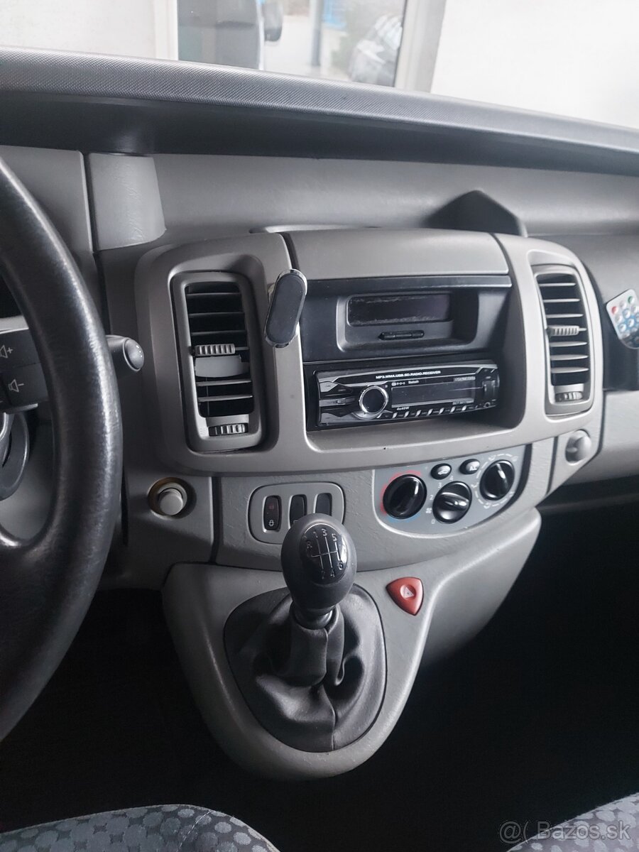 Renault Trafic BUS 2.0 dCi 115k L2H1P2 Passenger 9m - 5