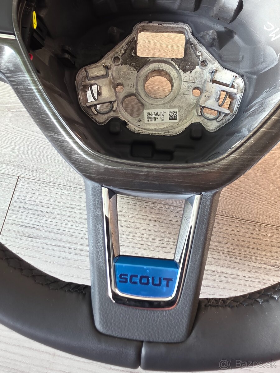 Nový kožený volant Škoda Scout - 5