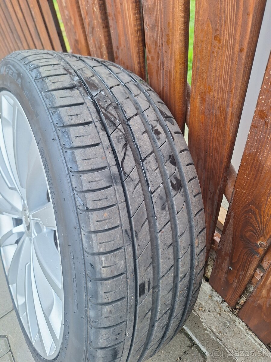 Orig. ELEKTRÓNY Ṣ̌KODA TRINITY R19 + letné pneu 235/40 ZR19 - 5