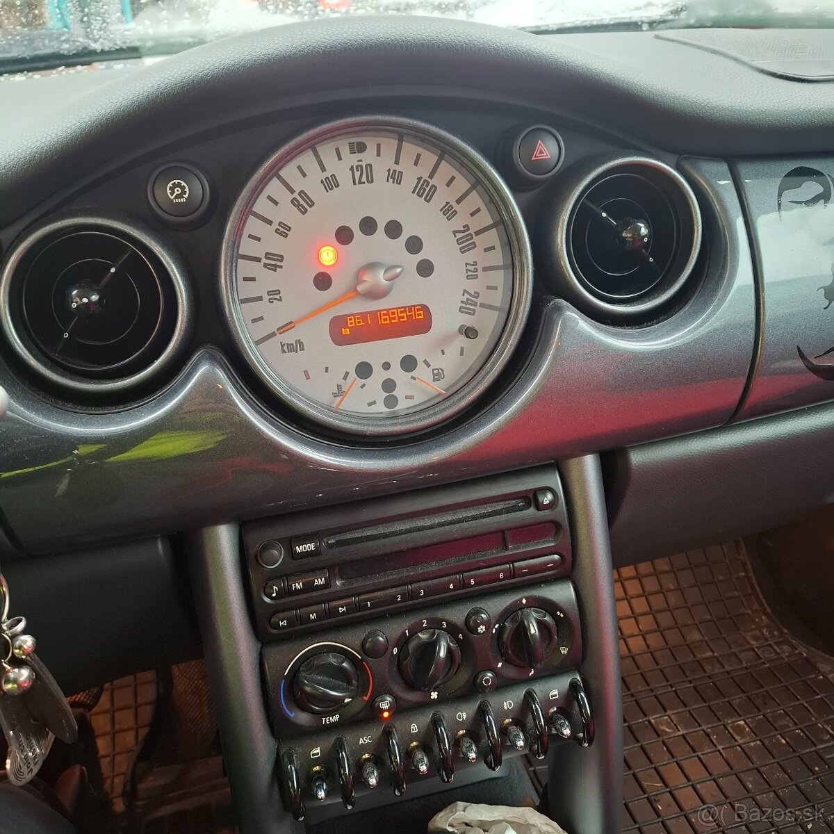 MINI COOPER 1.6 Benzin 85kW - 5